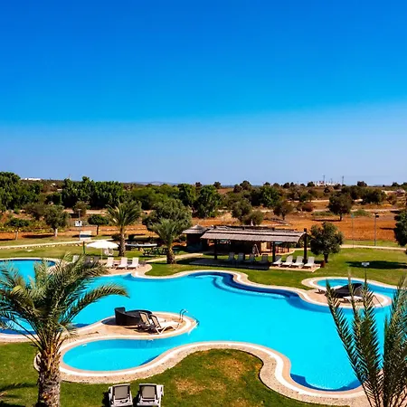 Private Cyprus * Vokolidha